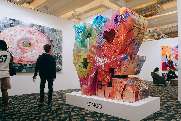 Ilustrasi mengunjungi pameran (Dok. Art Moments Jakarta)