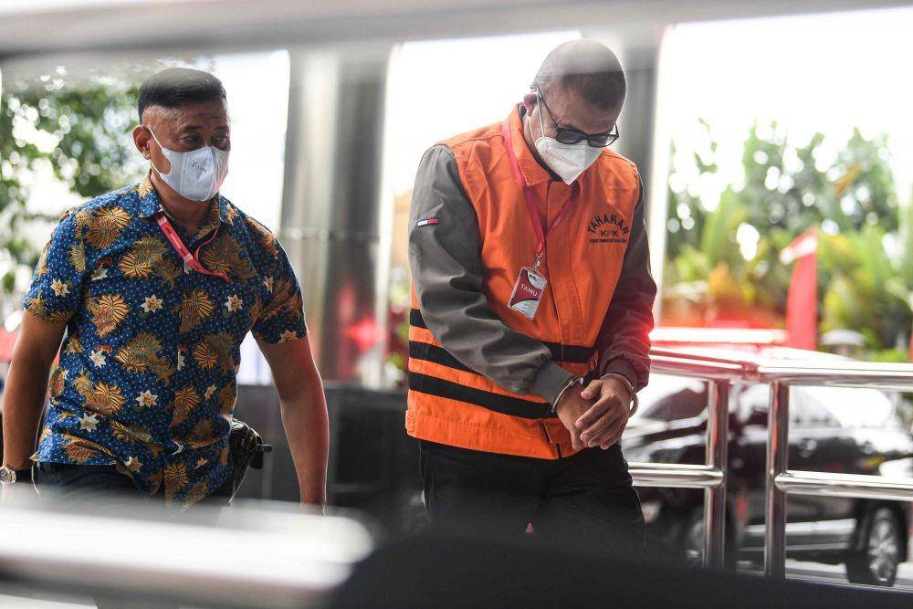 Andi Sonny di Gedung Merah Putih KPK, Jakarta, Jumat (2/9/2022). (ANTARA FOTO/M Risyal Hidayat)