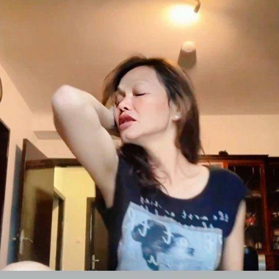 Corla Ratu Jreng (instgram.com/bunda_corla_2)