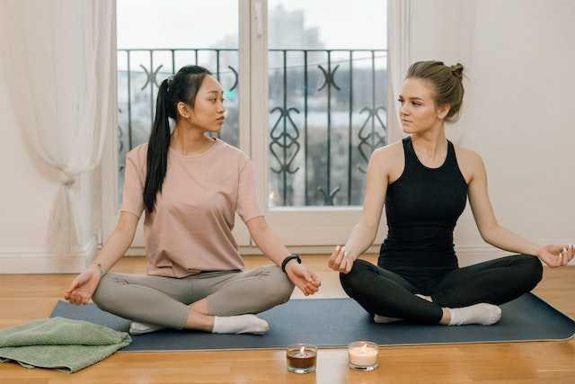 4 Strategi Hadapi Orang yang  Selalu Gak Mau Tersaingi