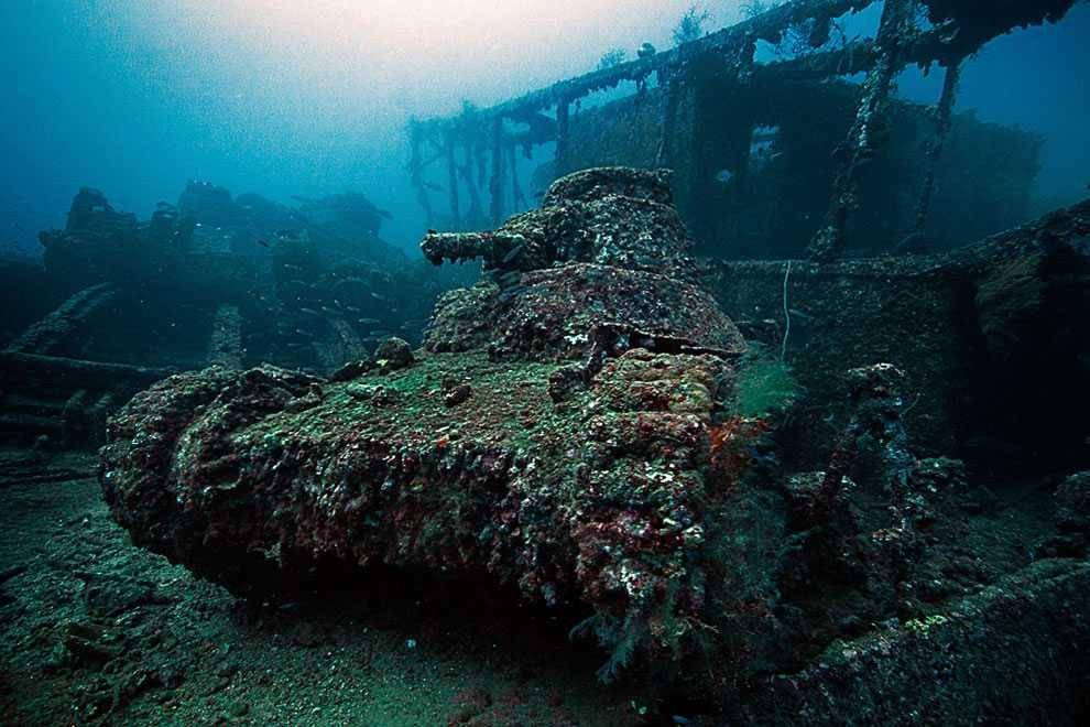 bawah laut Chuuk Lagoon (lovethesepics.com)