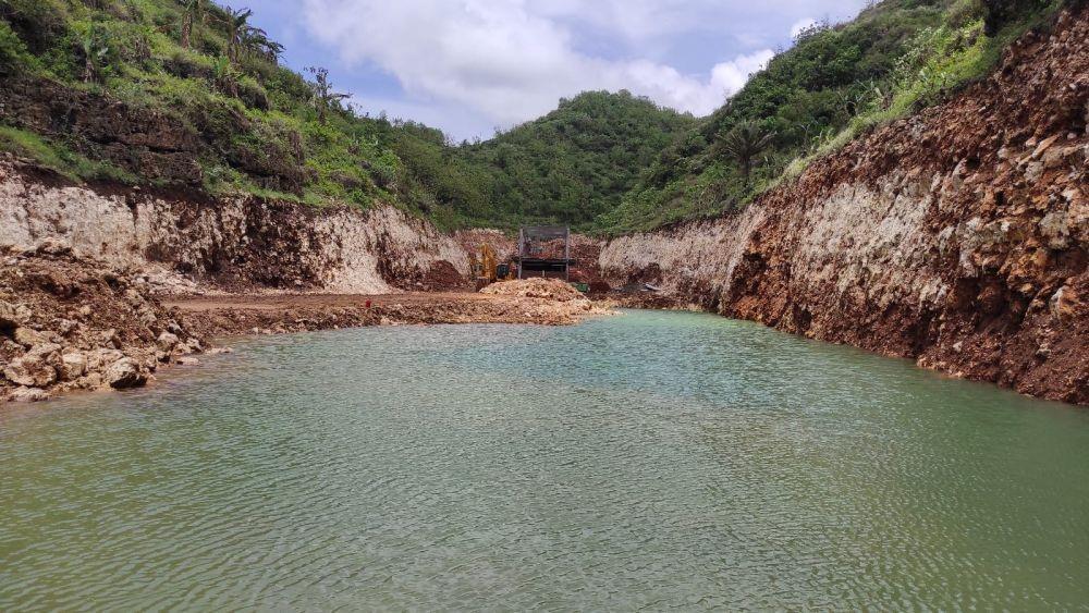 Muncul Sumber Mata Air di Lokasi Proyek Pelabuhan Gesing