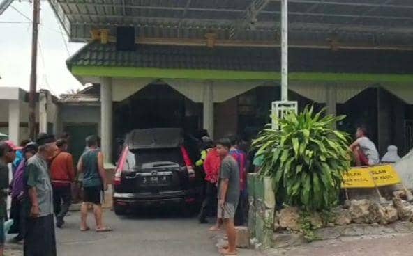Mobil Honda CRV Tabrak Musala, ASN di Lamongan Meninggal Dunia