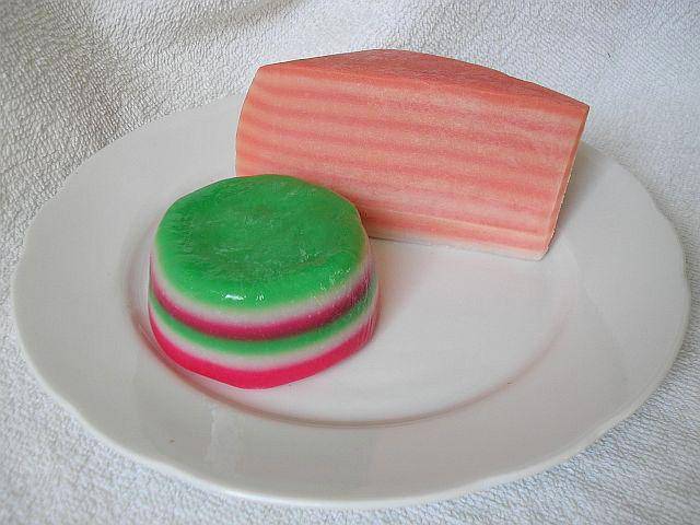 Kue lapis (commons.wikimedia.org/Pudding4brains)