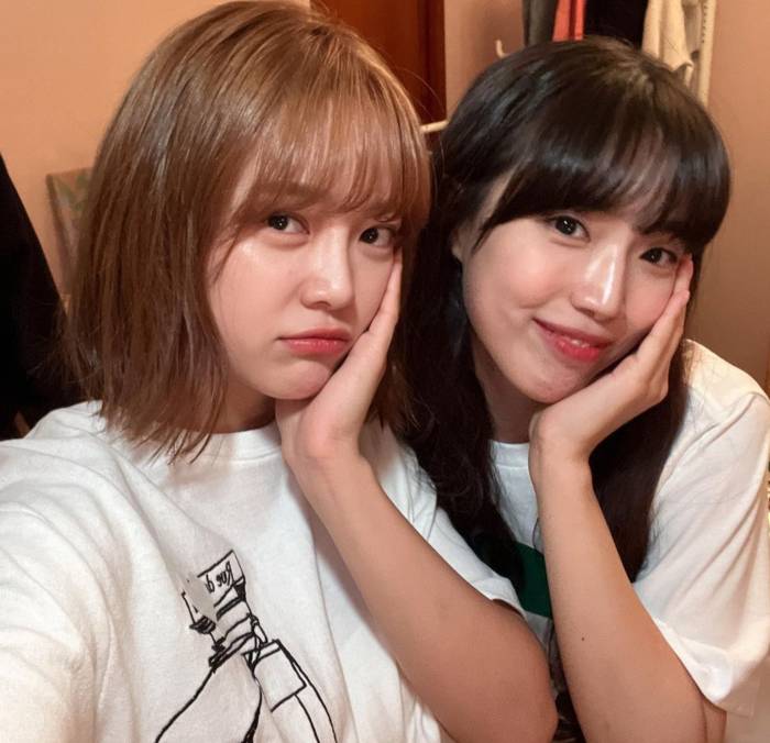 Kim Se Jeong dan Yoon Seo Ah(instagram.com/clean_0828)