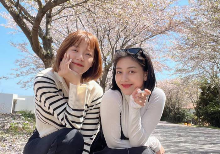 Kim Se Jeong dan Jihyo TWICE (instagram.com/clean_0828)