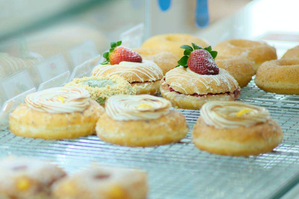 ilustrasi gourmet donut (unsplash.com/set.sj)