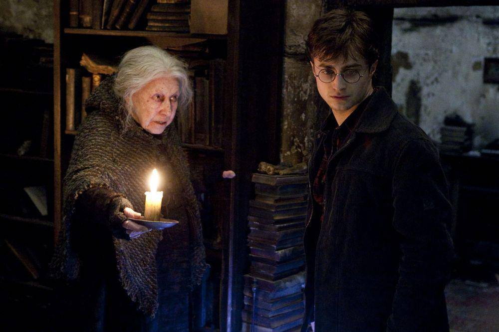 Bathilda Bagshot (dok. Warner Bros./Harry Potter and the Deathly Hallows Part 1)