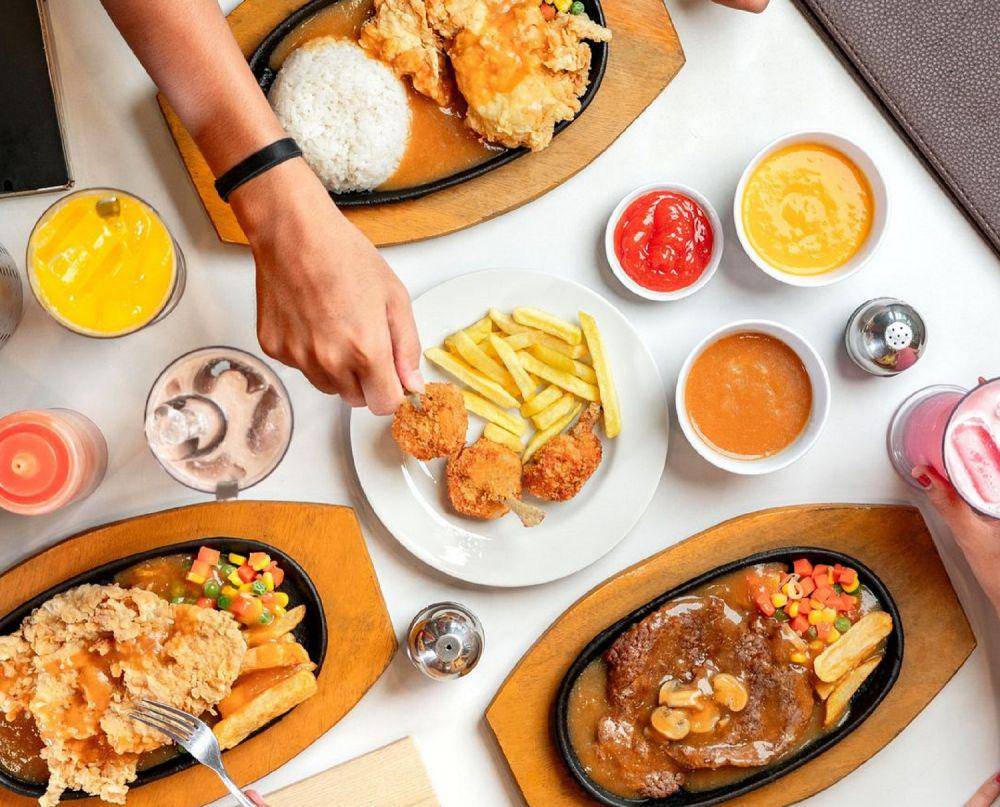 ilustrasi menu makanan di waroeng steak and shake (instagram.com/waroengsteak)