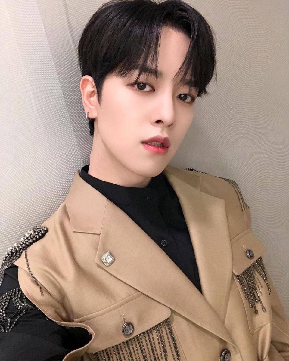 Potret Ravn ONEUS (instagram.com/official_oneus)