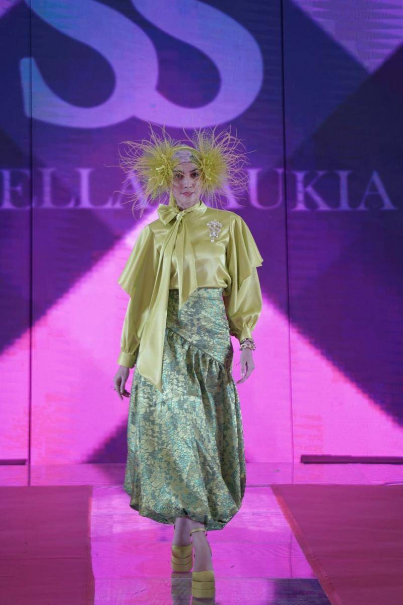 Preview Koleksi Shella Saukia di Atrium Senayan City Mall. 14 Oktober 2022. (dok. TIM MUARA BAGDJA)