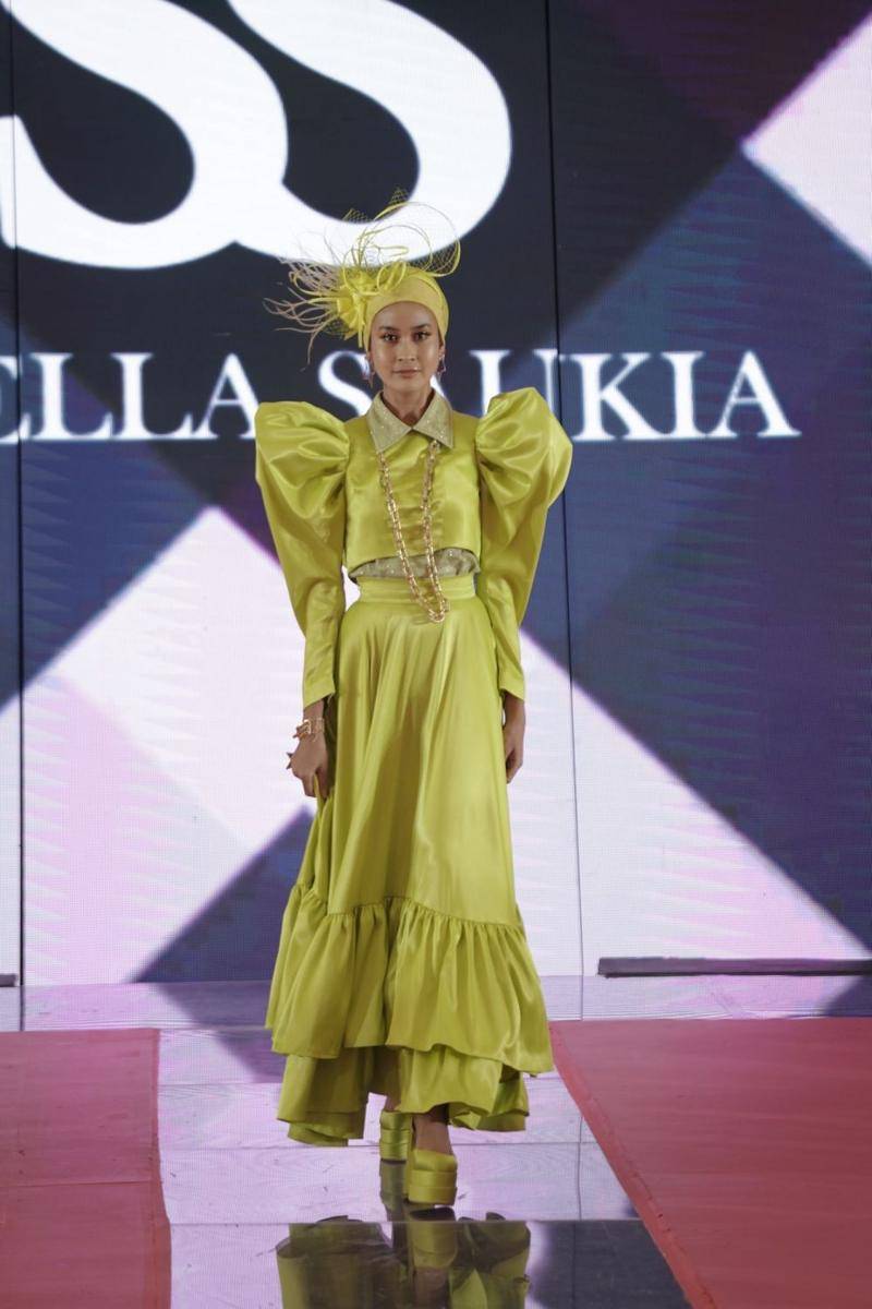 Preview Koleksi Shella Saukia di Atrium Senayan City Mall. 14 Oktober 2022. (dok. TIM MUARA BAGDJA)