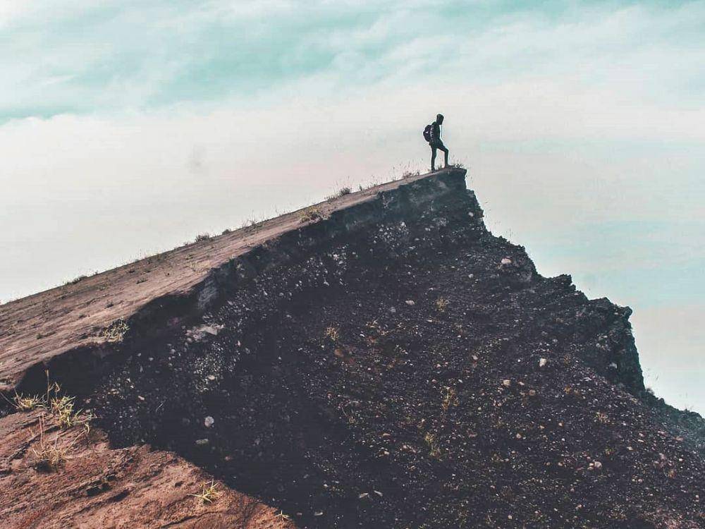 Gunung Iya (instagram.com/epot_saputra)
