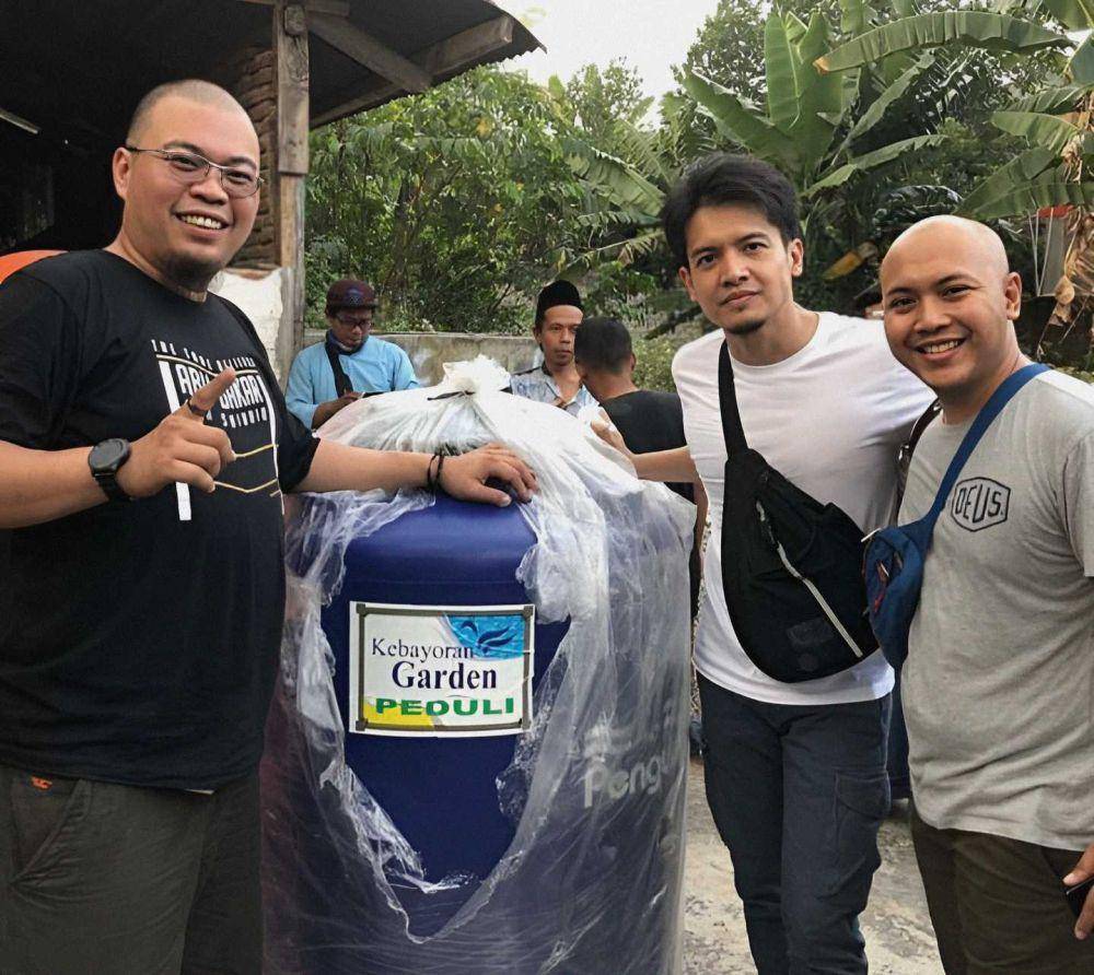 Steven, Dimas Seto, Reza Aditya (Instagram.com/dimasseto_1)