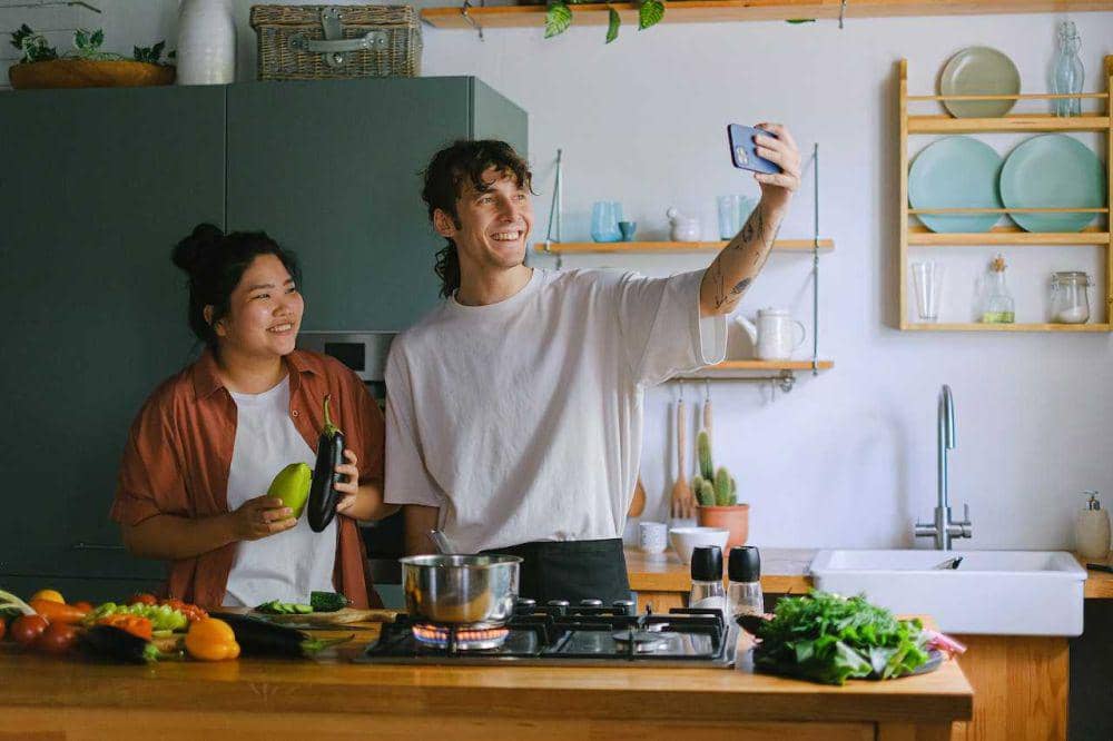 ilustrasi pasangan (pexels.com/Anna Shvets)