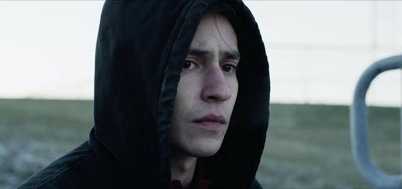 Keir Gilchrist sebagai Layne di film An Intrusion (dok. Gravitas Ventures)