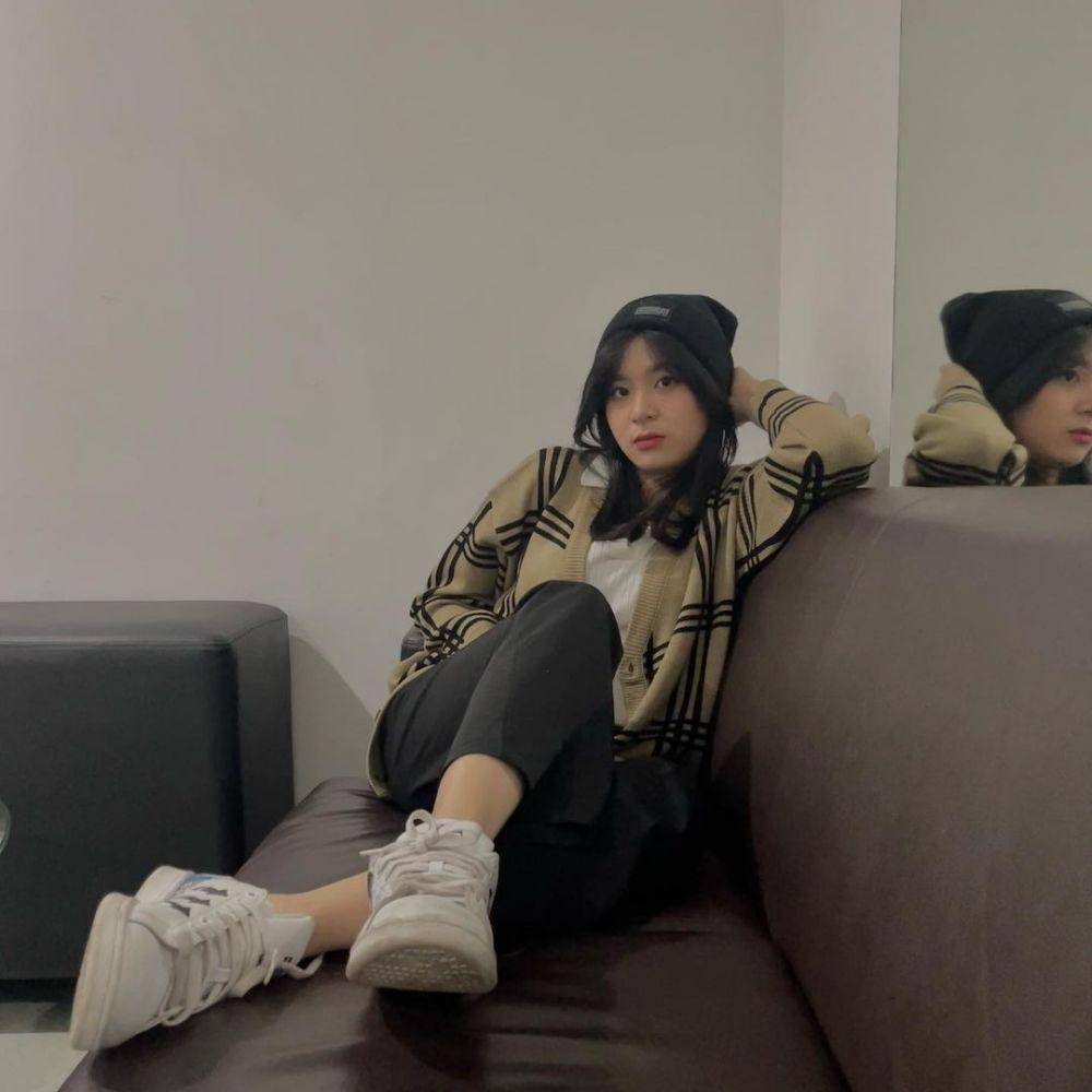 OOTD Korean look ala Zee JKT 48 (instagram.com/jkt48.zee)