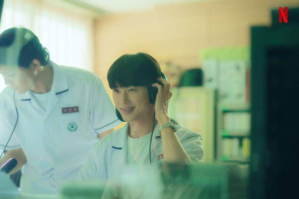 cuplikan film 20th Century Girl (instagram.com/netflixkr)