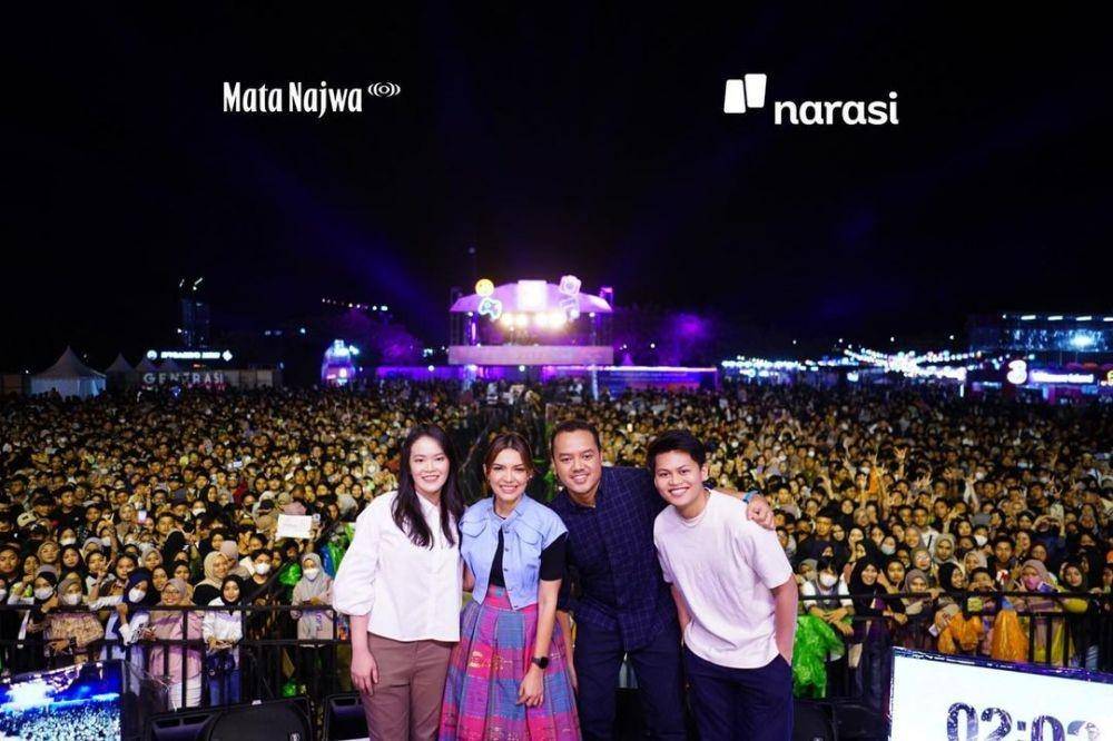 Najwa Shihab bersama Felicia Putri, Alfatih Timur, dan Agung Hapsah di Festival Generasi Happy di Makassar (Instagram/matanajwa)