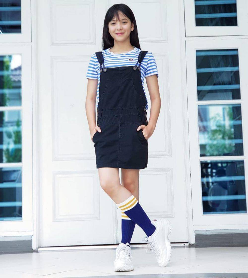 OOTD Korean look ala Zee JKT 48 (instagram.com/jkt48.zee)