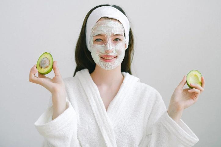 7 Beauty Hacks Menggunakan Alpukat, Kulit dan Rambut Lebih Sehat