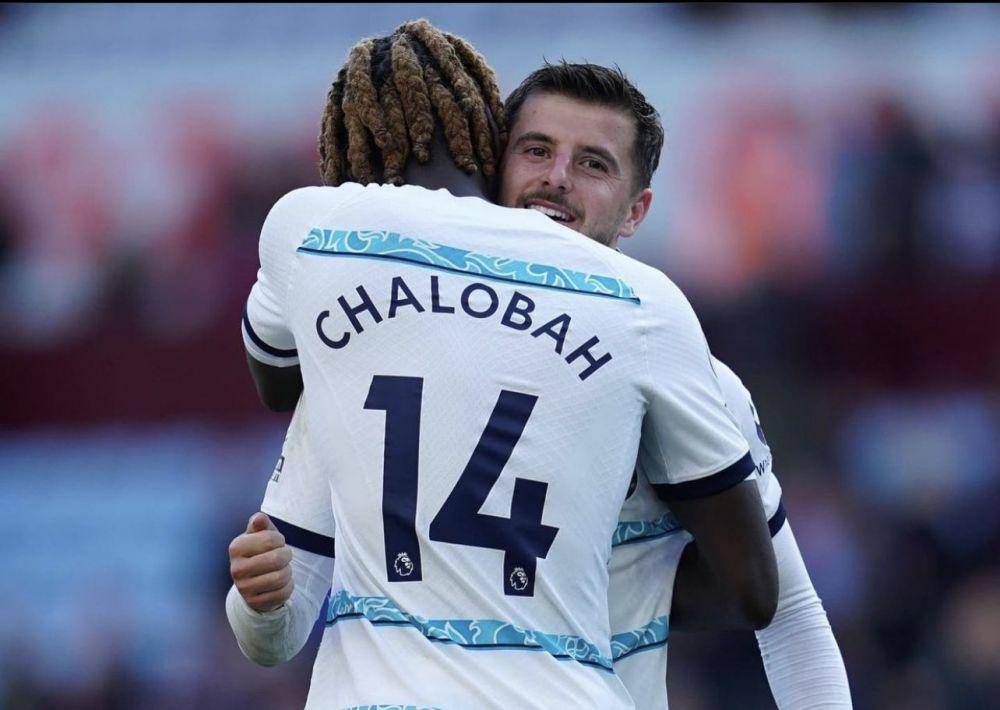 Trevoh Chalobah dan Mason Mount (twitter.com/TrevohChalobah)