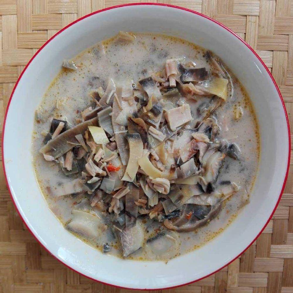 Sayur lodeh jantung pisang (instagram.com/dhinilarasati)