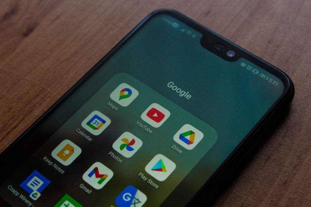 7 Aplikasi Smartphone yang Boros Baterai, Mana yang Kamu Punya?