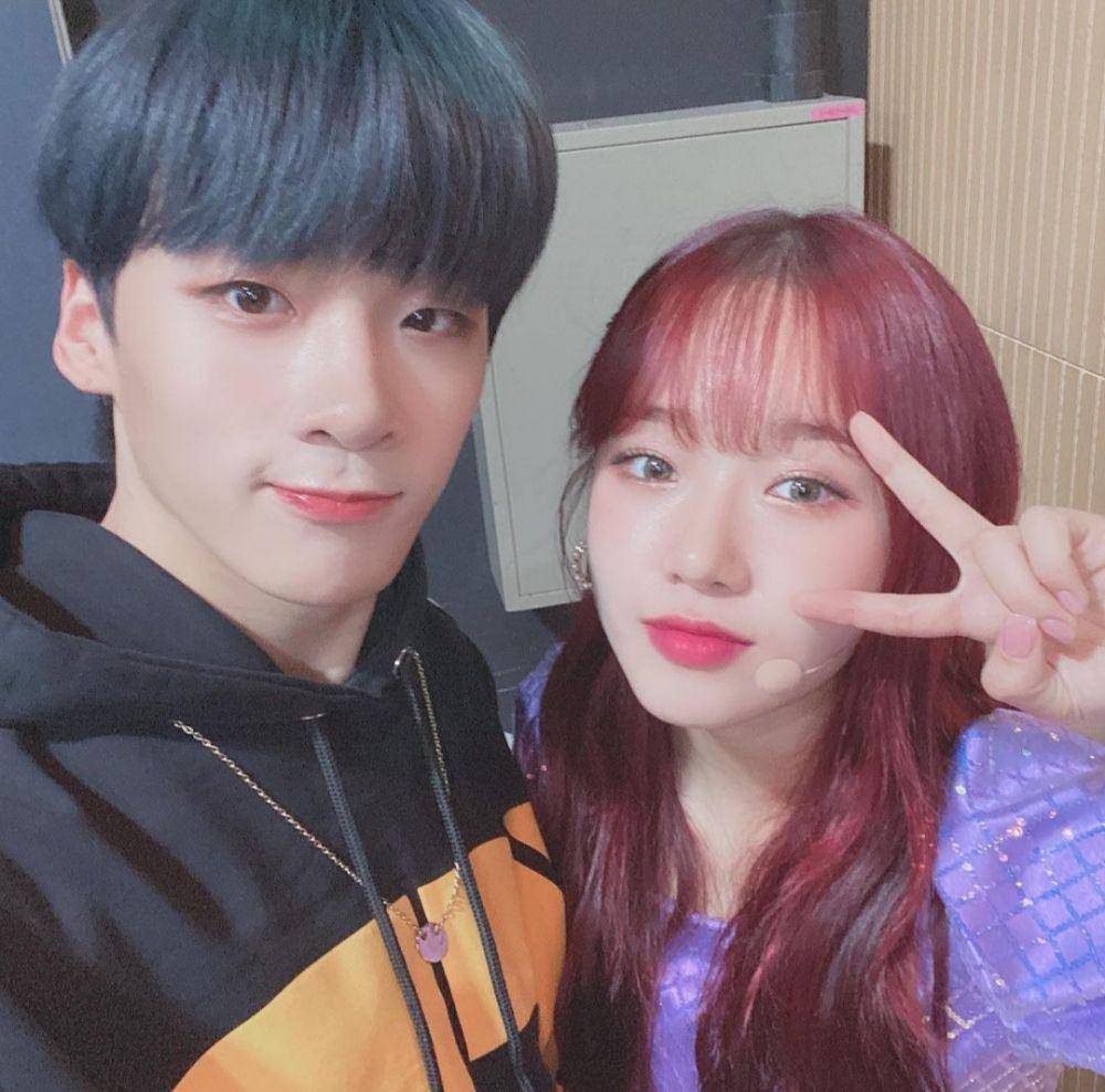 Castle J MCND dan Yoojung Weki Meki (instagram.com/dbeoddl__)