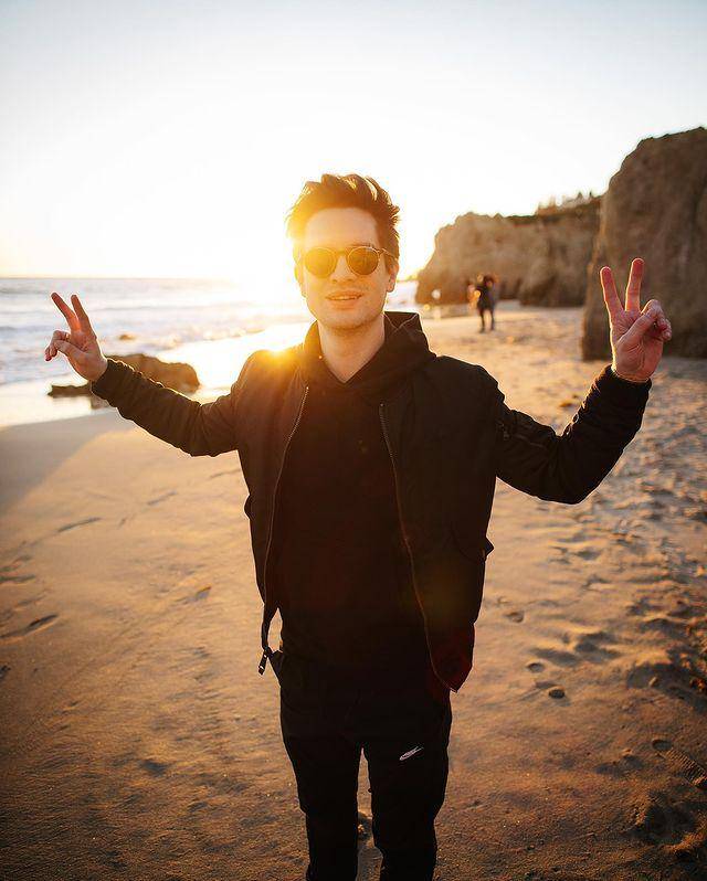 Brendon Urie (instagram.com/panicatthedisco)