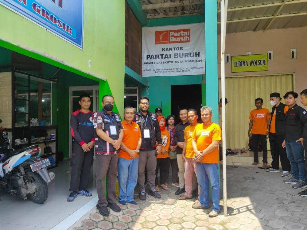 Bawaslu Kota Semarang datangi kantor partai politik untuk lakukan verifikasi faktual. (dok. Bawaslu Kota Semarang)