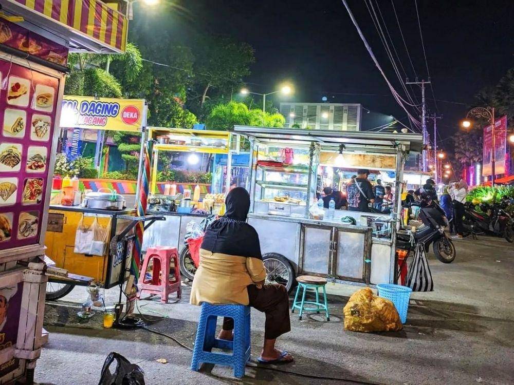 Kulineran di Alun-alun Madiun. (instagram.com/madiun_info)