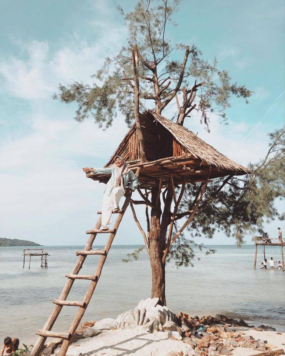 Pantai Bobby (instagram.com/laila.nr)