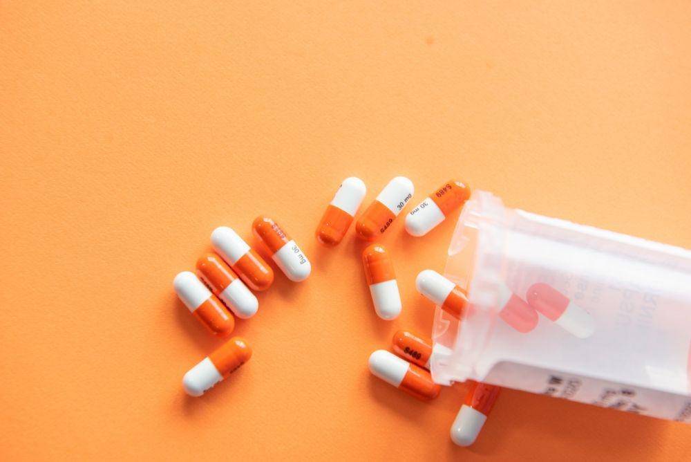 ilustrasi obat beta-blocker (unsplash.com/Christina Victoria Craft)