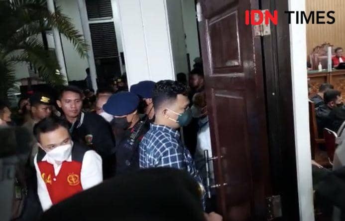 Pengacara: Bripka RR Harus Patuhi Perintah Ferdy Sambo sebagai Atasan