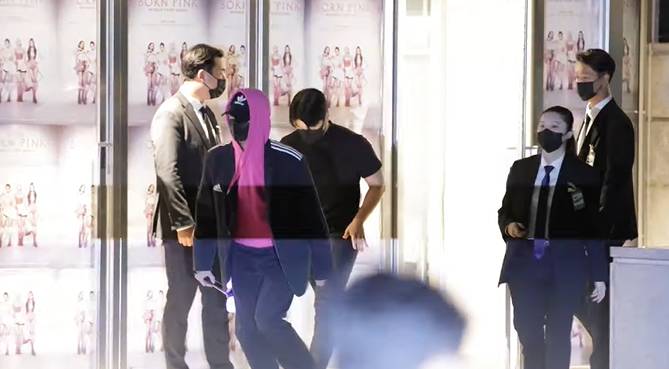 Park Bo Gum di konser BLACKPINK (twitter.com/shiftaltcap)