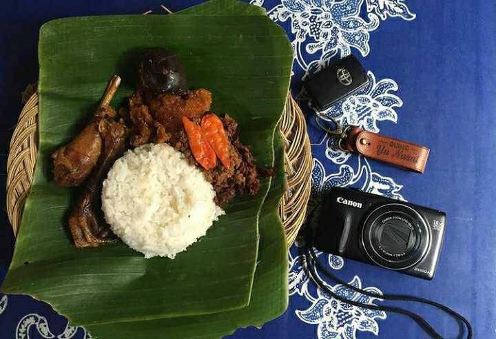 Gudeg Yu Narni (instagram.com/gudegyunarni)