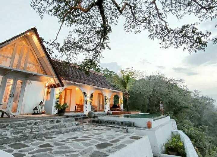 Villa Suwatu (instagram.com/suwatuvilla)
