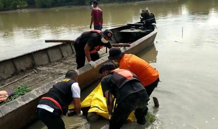 Mayat Perempuan Ditemukan Mengapung di Bojonegoro