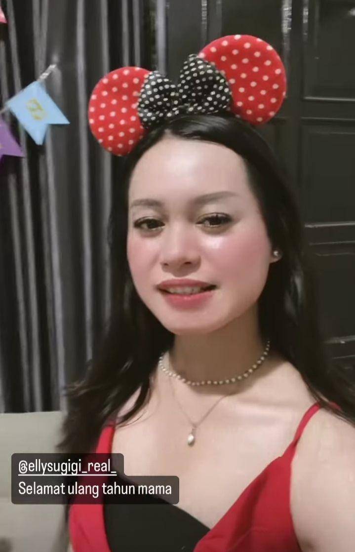 potret kejutan ultah ke-51 Elly Sugigi (instagram.com/ulfidmy)