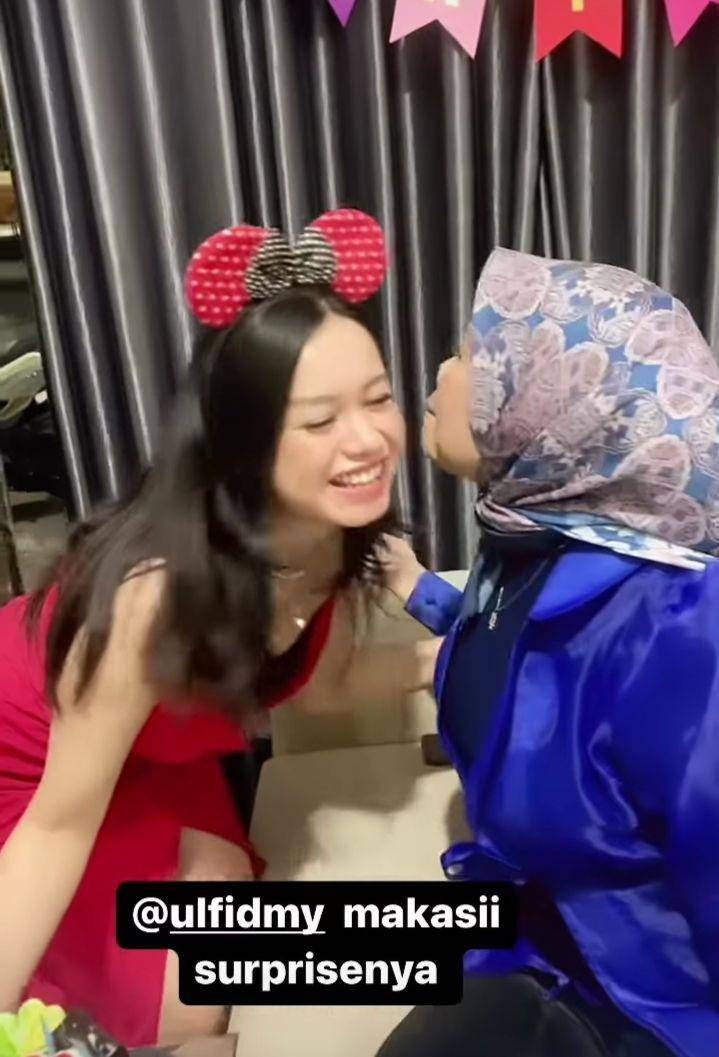 potret kejutan ultah ke-51 Elly Sugigi (instagram.com/ellysugigi_real_)