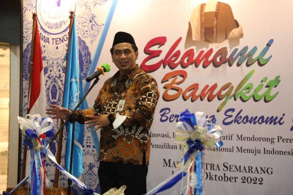 Wakil Gubernur Jateng Taj Yasin Maimoen saat memaparkan temuan kasus kekerasan seksual di kampus. (IDN Times/bt)