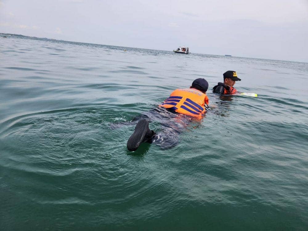 Perahu Oleng di Pantai Karangmeso Batang, 6 Kecemplung, Satu Tewas Terjepit