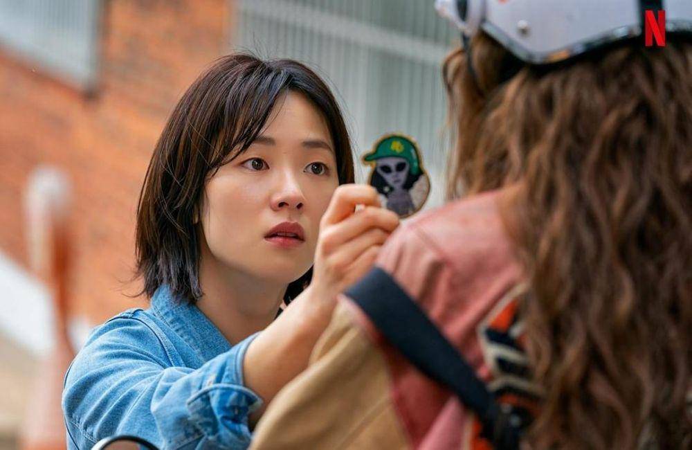 Jeon Yeo Bin di drama Glitch (instagram.com/netflixkr)