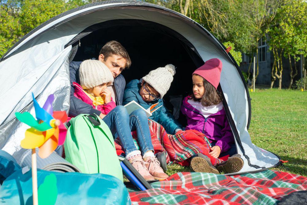 5 Aktivitas Outdoor Seru dan Hemat di Rumah Bersama Keluarga