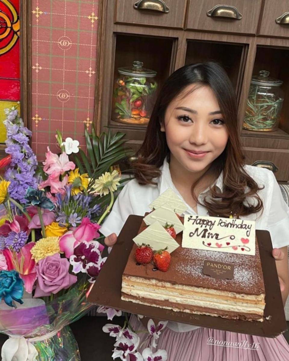 ulang tahun Nona Willy ke-25 (instagram.com/yorafebrina)