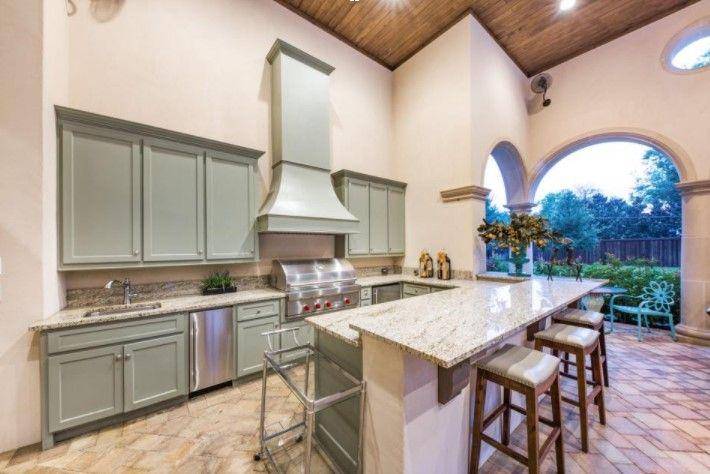ide desain dapur kotor (HGTV via hicaps.com.ph)