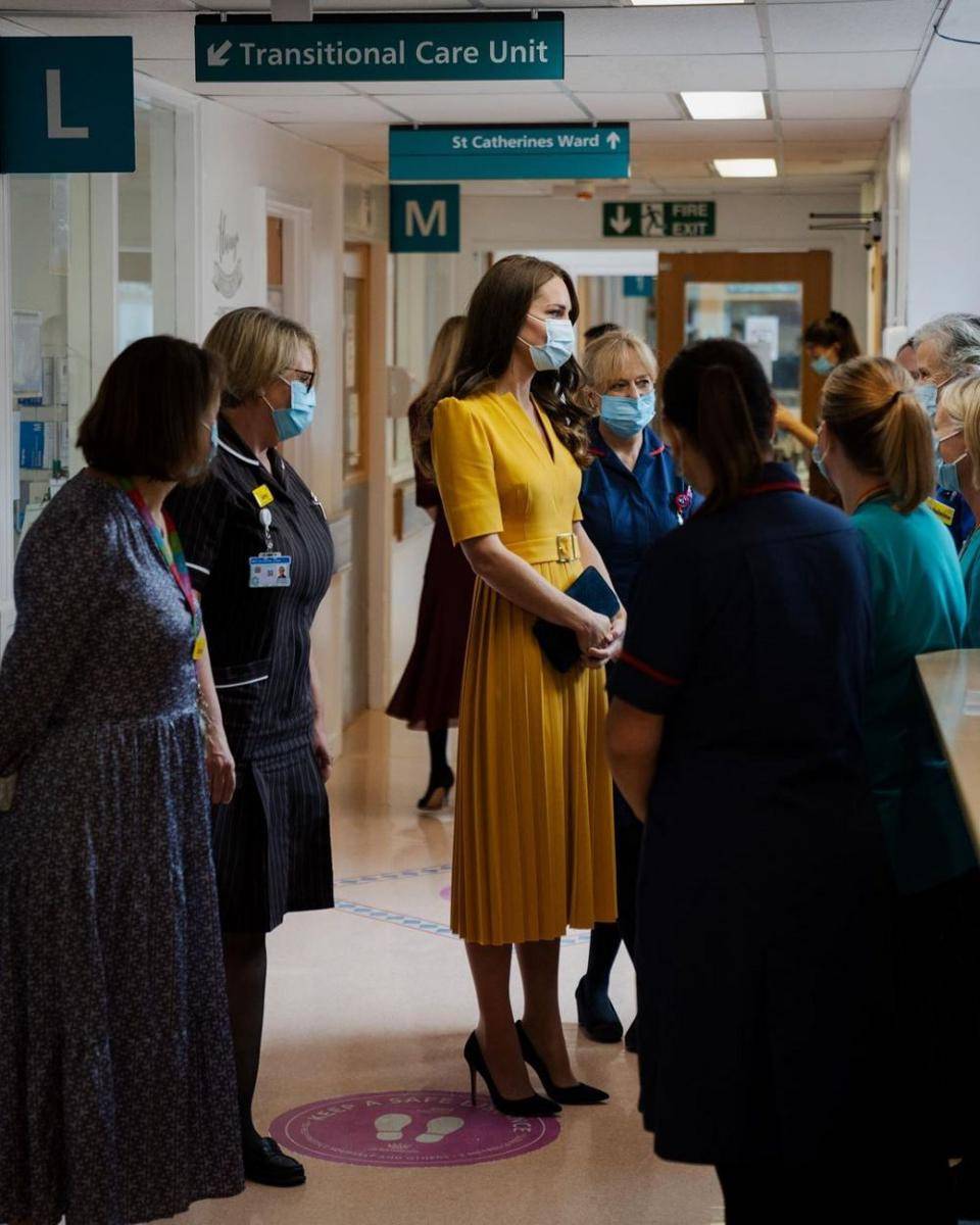 potret Kate Middleton saat bertugas (instagram.com/princeandprincessofwales)