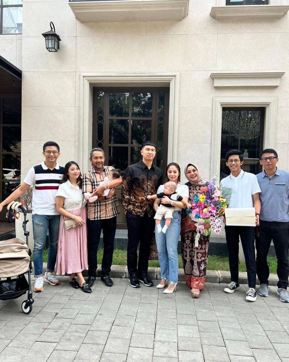 ulang tahun Nona Willy ke-25 (instagram.com/yorafebrina)