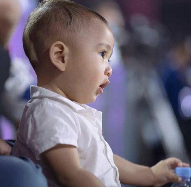 Rayyanza dan Rafathar dukung Raffi Ahmad (instagram.com/raffinagita1717)